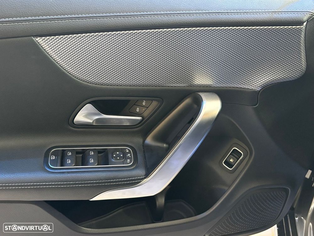 Mercedes-Benz CLA 250 - 12