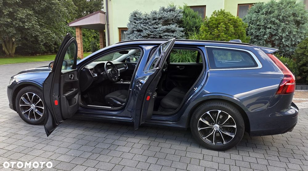 Volvo V60 B3 B DKG Momentum Pro - 15