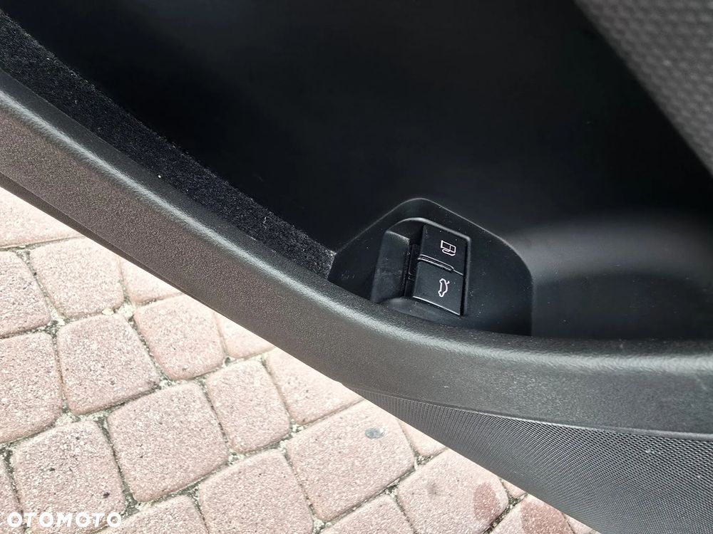 Audi TT Coupé 2.0 TDI quattro - 27