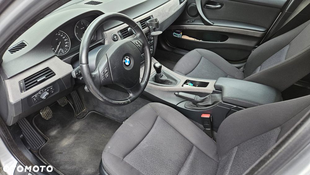 BMW Seria 3 - 10