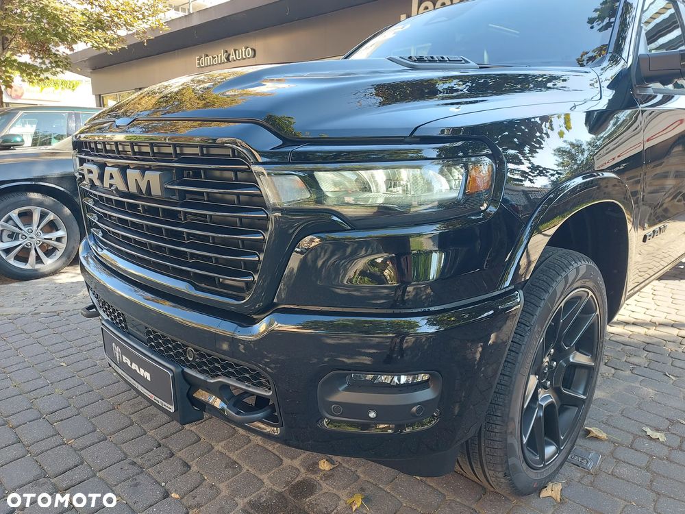 RAM 1500 Laramie Night Premium - 7