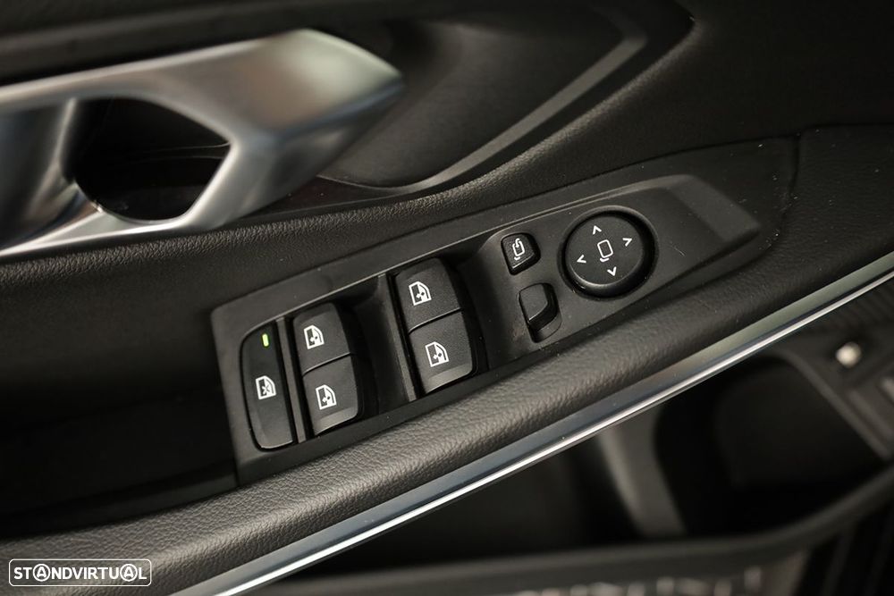 BMW 330 e Edição Desportiva M Auto - 20
