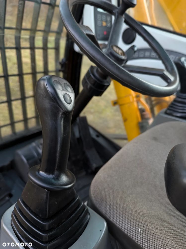 JCB JS130W Koparka Kołowa 13ton z Łapami podporami Hydr.! Najlepszy niezawodny Silnik ISUZU 105 KM. Długie ramię PLUS. Sprowadzona z Norwegii Pracowała przy śmieciach! ZADBANA bez luzów i wycieków! KLIMA. Zamki na tłokach. Potężna moc! Okazja TANIO! - 31