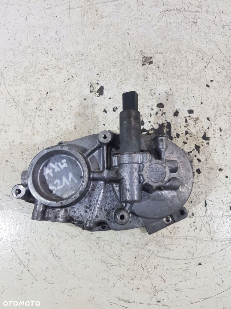 obudowa pompy vacum wariatora 06f103530e vw golf v audi a3 2.0 fsi axw - 1