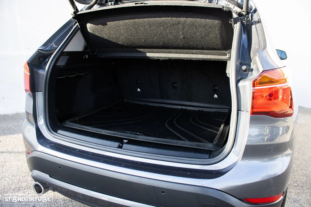 BMW X1 16 d sDrive Line Sport Auto - 12