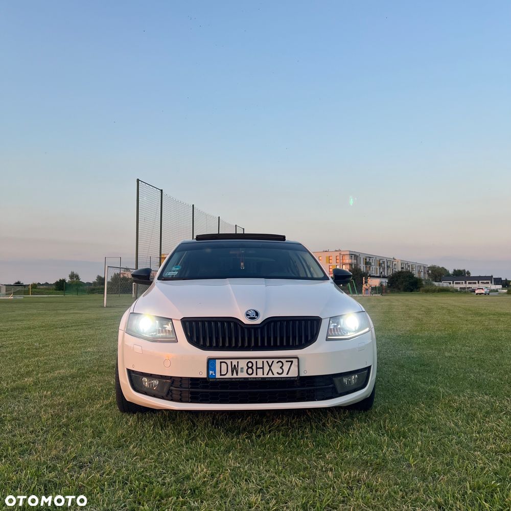 Skoda Octavia 2.0 TDI Style DSG - 2