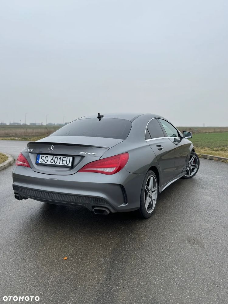 Mercedes-Benz CLA 250 7G-DCT Sport - 9