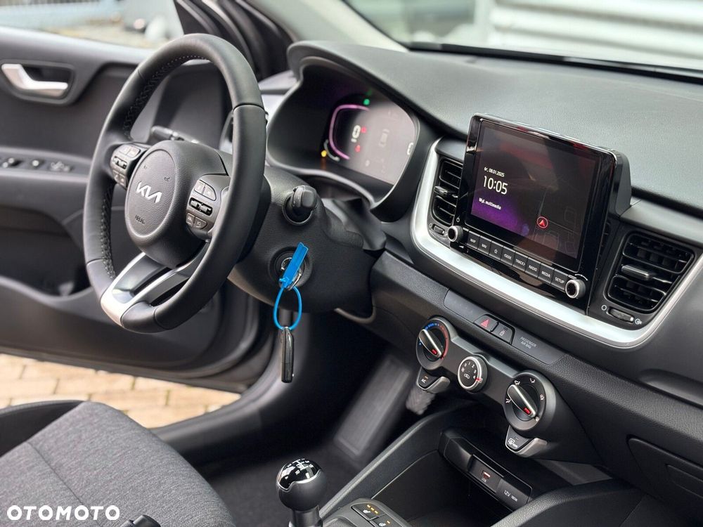 Kia Stonic - 24