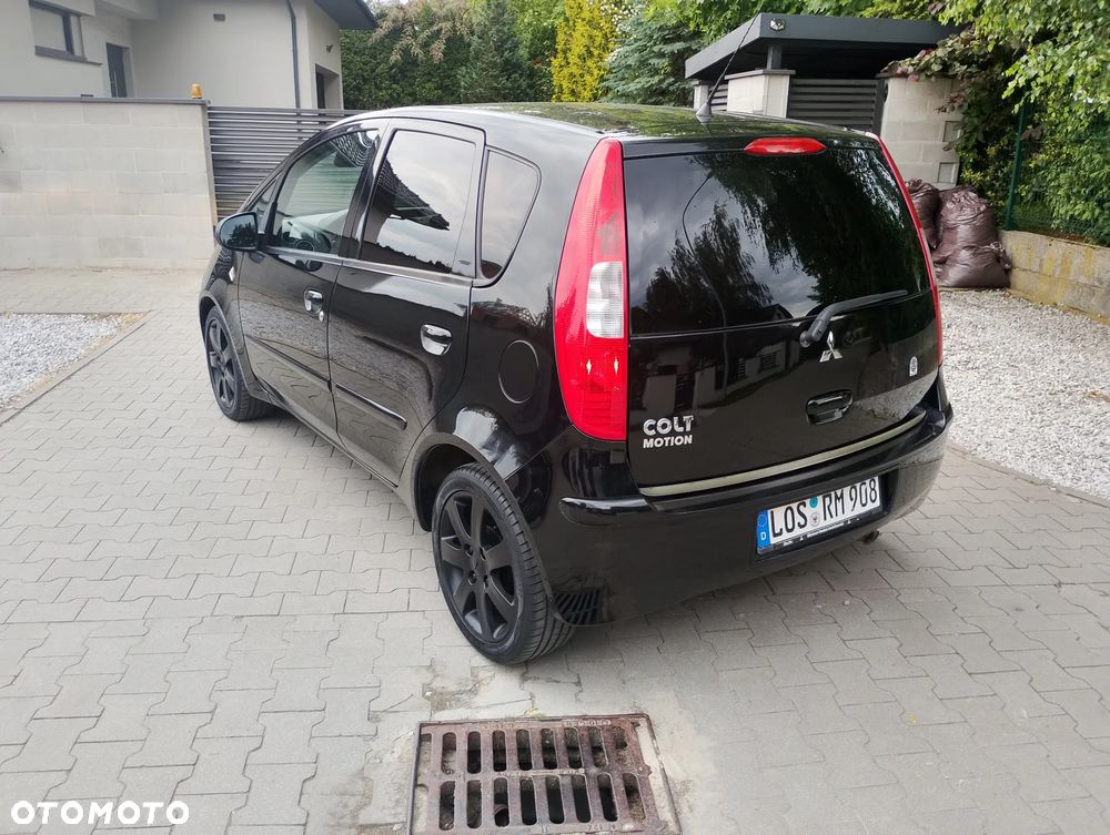 Mitsubishi Colt - 7