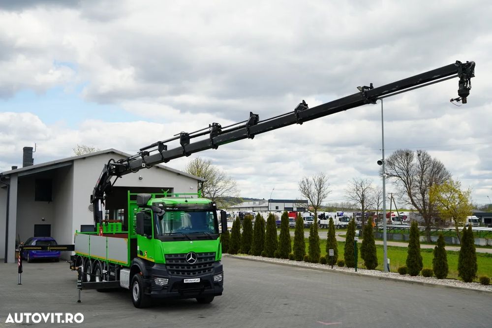 Mercedes-Benz AROCS 3240 / 8x4 / LIVRARE - 7 M / + HDS HIAB X-HIPRO 302 / MAX 9.200 KG / 21 M REACH / TRIDEM / PILOT / ROTATOR / FURCĂ / PUNTE RIDICATĂ / EURO 6 - 2