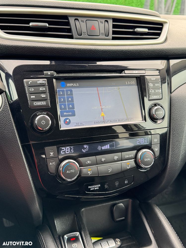 Nissan Qashqai 1.6 DCI Start/Stop Tekna - 23