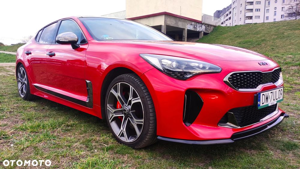 Kia Stinger - 2