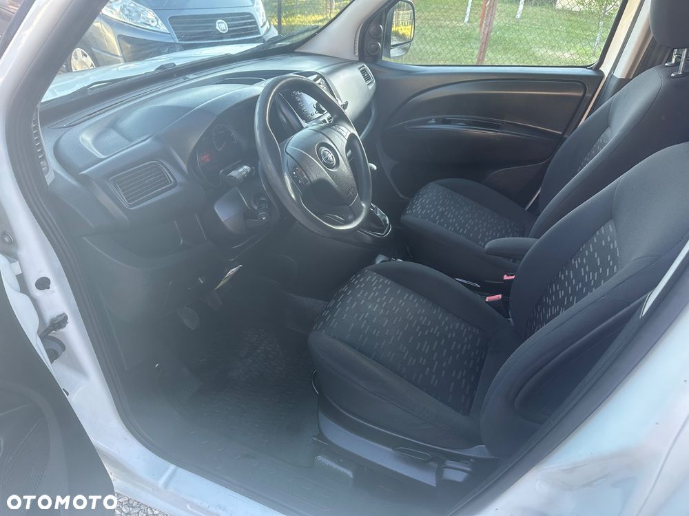 Opel Combo - 10