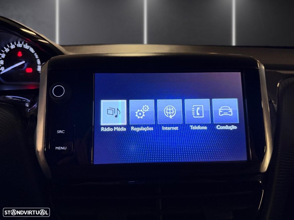 Peugeot 208 82 PureTech Style - 14