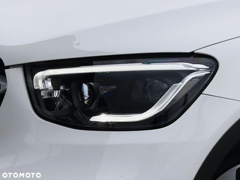 Mercedes-Benz GLC - 36