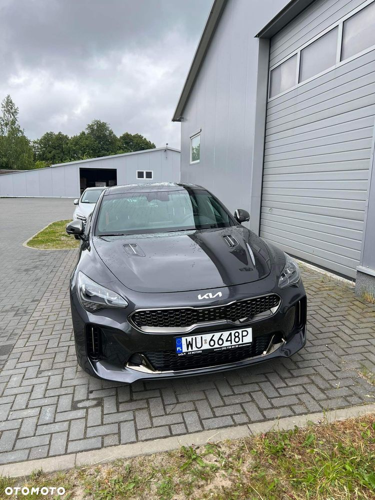 Kia Stinger - 3