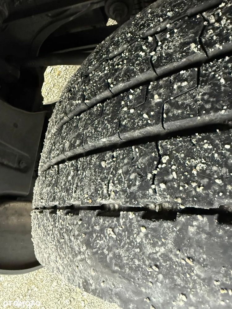 Mercedes-Benz Actros - 9