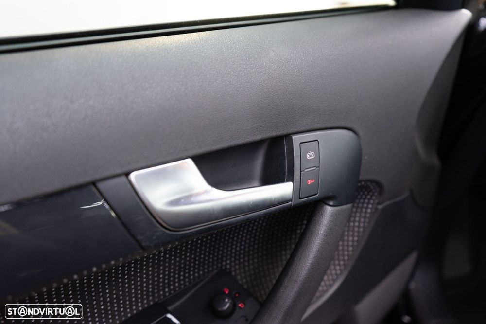 Audi A3 Sportback 1.9 TDi Advance - 19