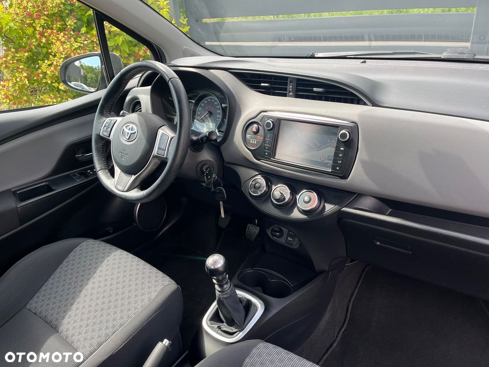 Toyota Yaris 1.33 VVT-i Edition - 22