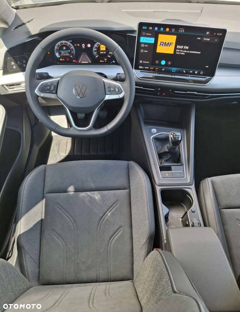 Volkswagen Golf VIII 1.5 TSI Life - 10