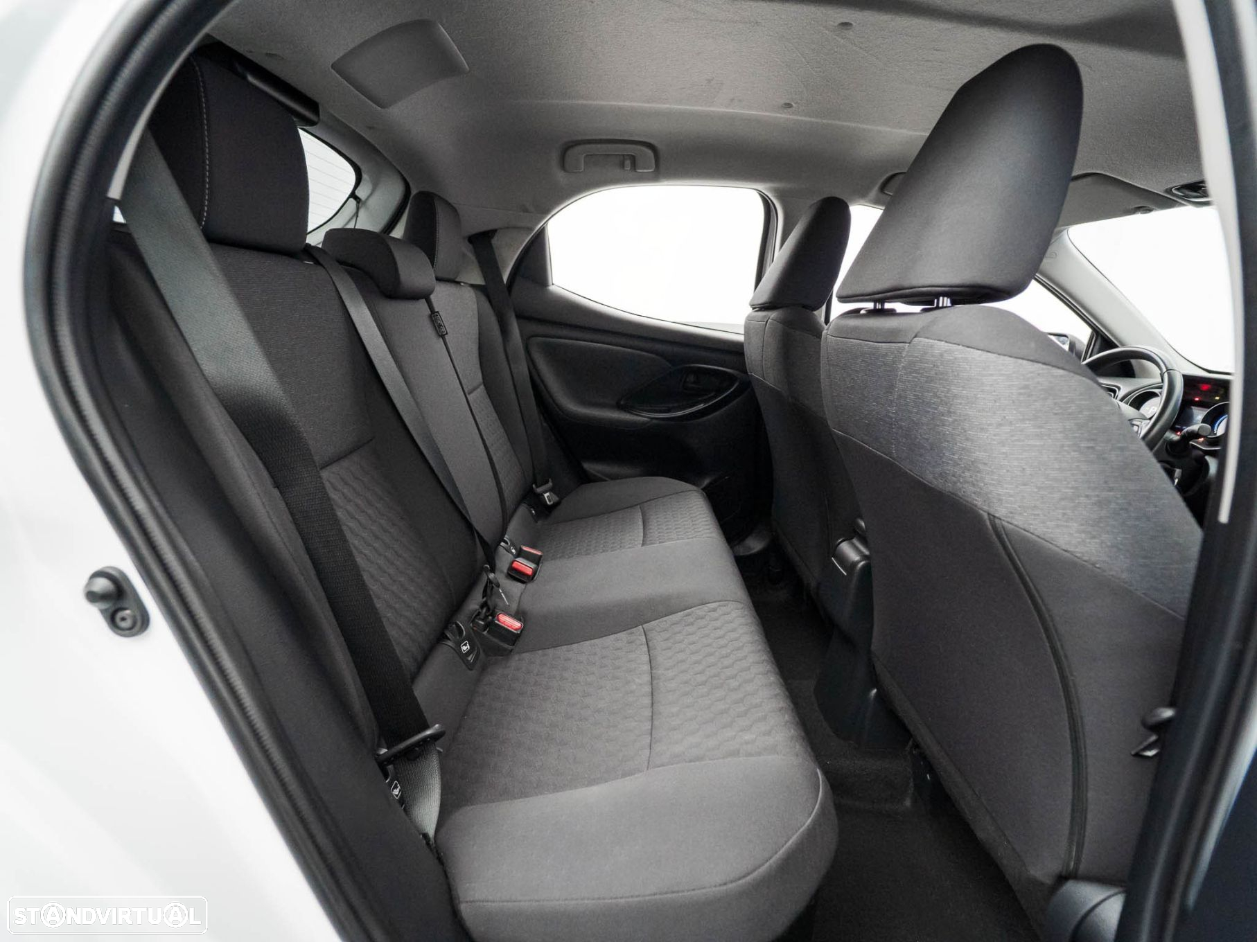 Toyota Yaris 1.5 HDF Exclusive - 33