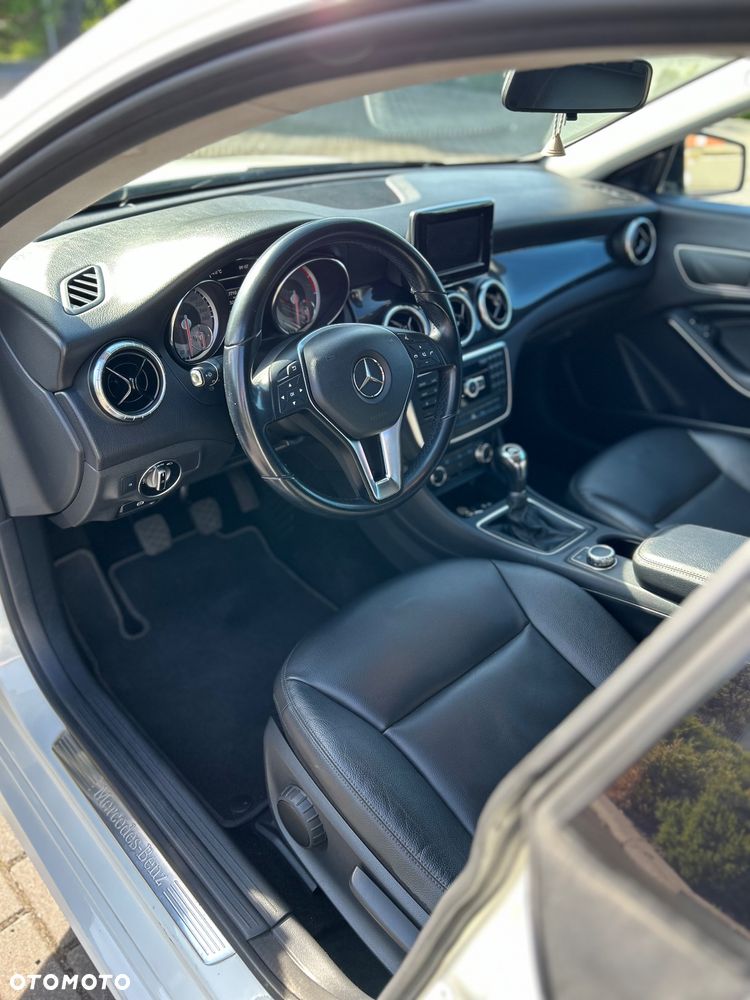 Mercedes-Benz CLA - 11