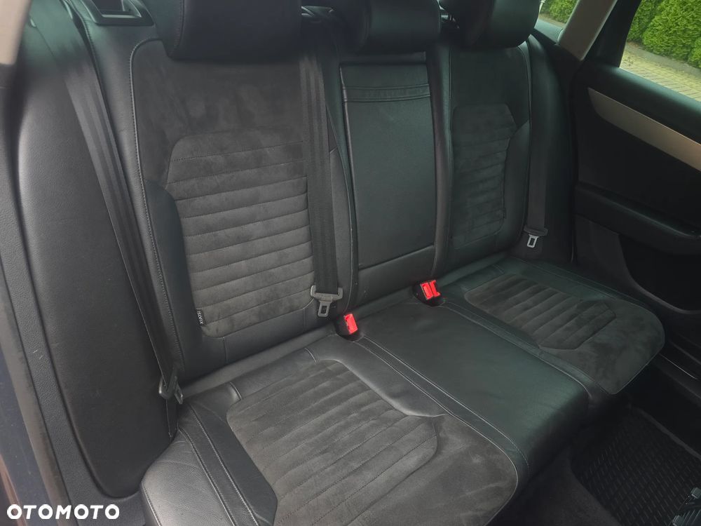 Volkswagen Passat 1.4 TSI DSG BlueMotion Technology Comfortline - 26