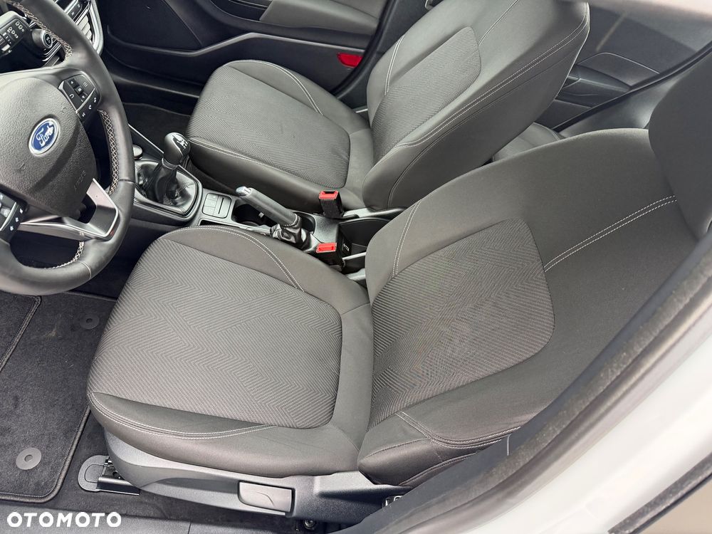 Ford Fiesta 1.1 S&S COOL&CONNECT - 11