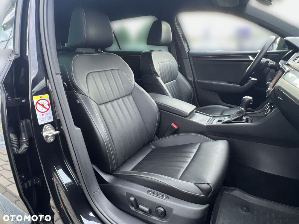Skoda Superb 2.0 TDI SCR Sportline DSG - 30