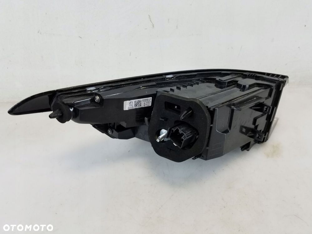 lampa tył peugeot 308 iii t10 hb - 11
