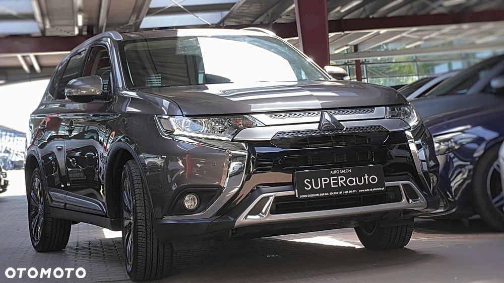 Mitsubishi Outlander 2.0 Intense Comfort 4WD CVT - 3