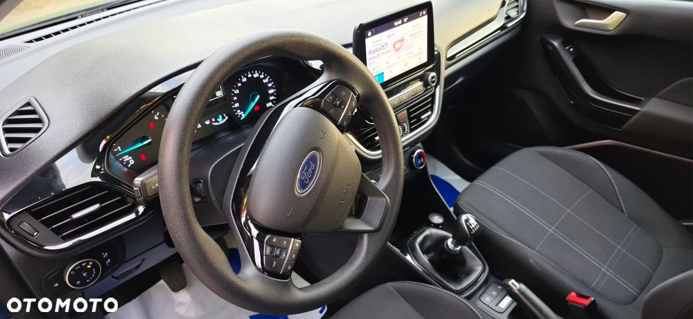 Ford Fiesta - 17