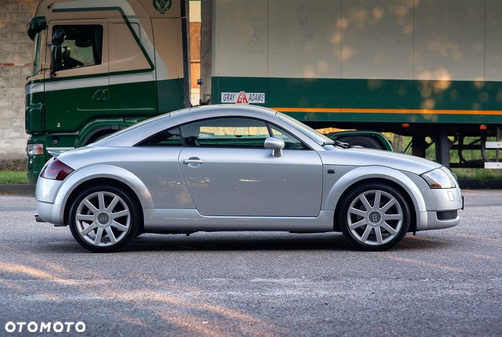 Audi TT Coupé - 19