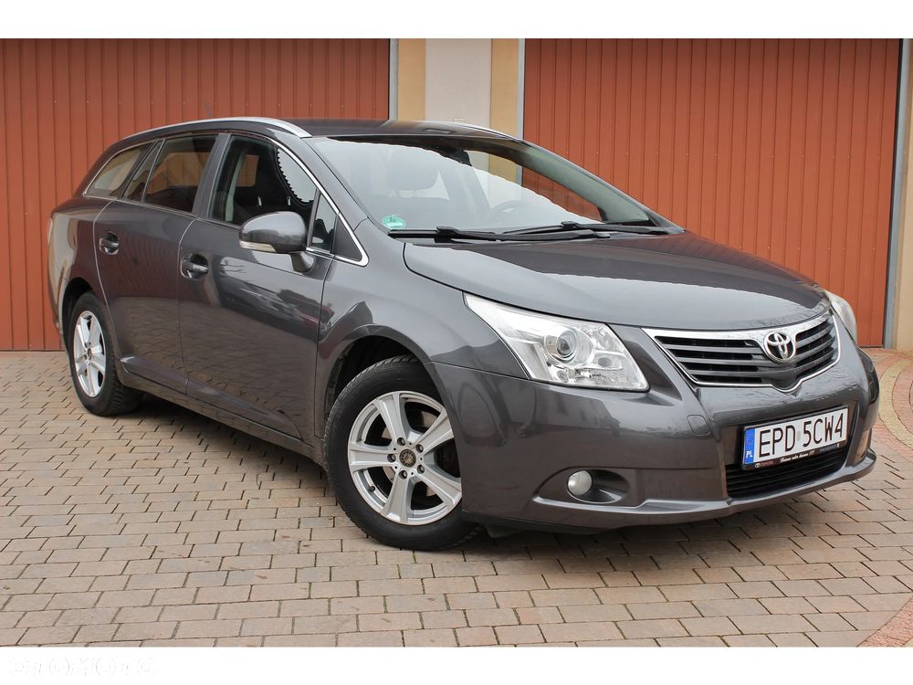 Toyota Avensis 1.8 Premium EU5 MS - 12