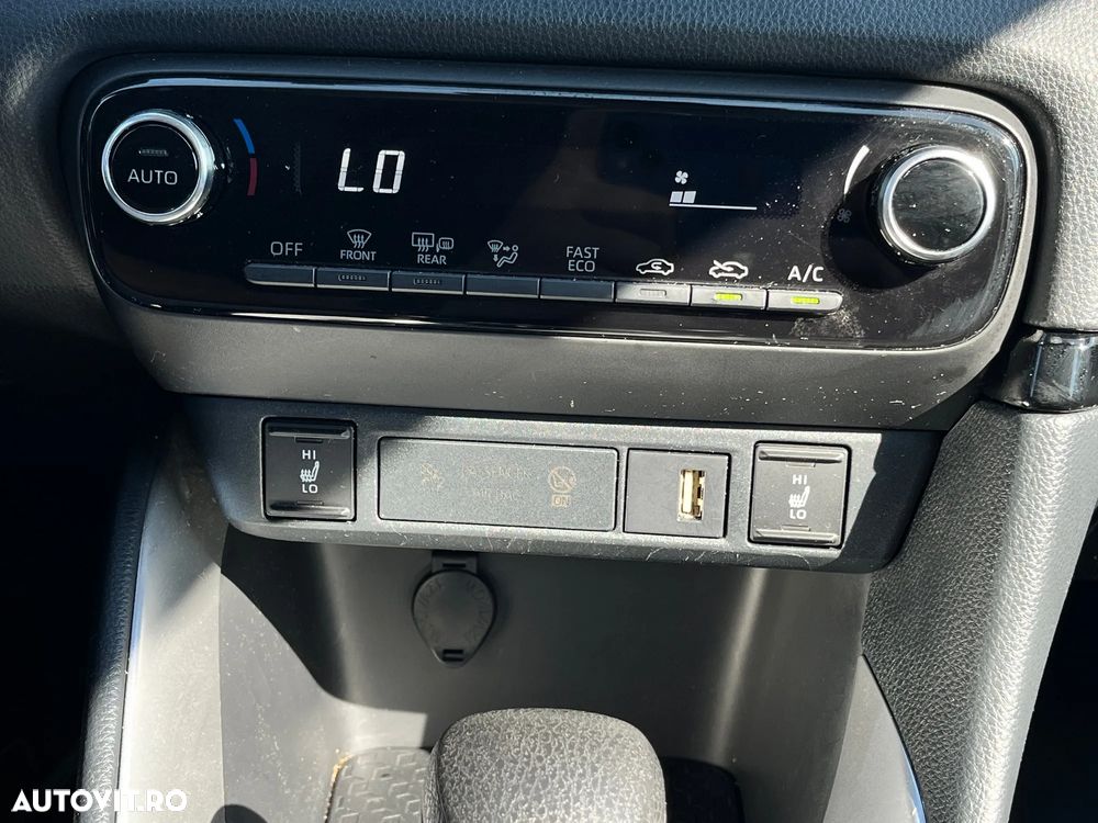 Toyota Yaris - 21