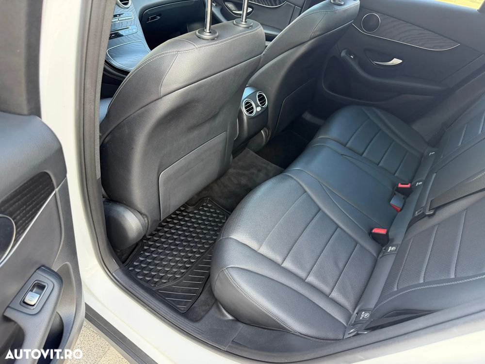 Mercedes-Benz GLC 300 4MATIC 9G-TRONIC Exclusive - 20