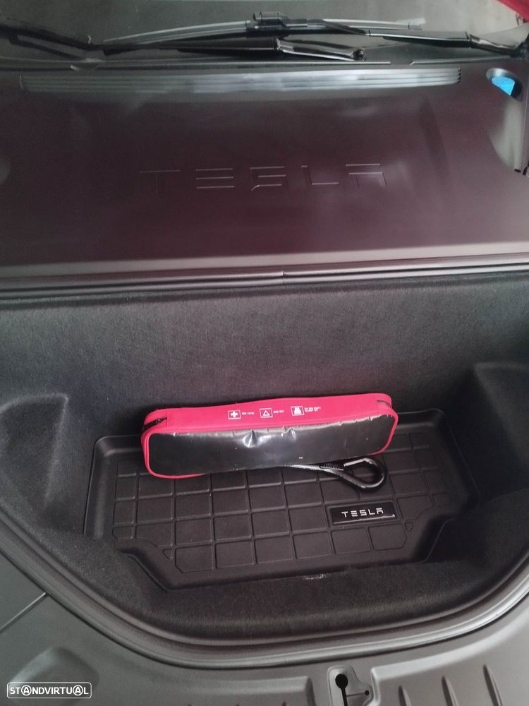 Tesla Model S Long Range - 21