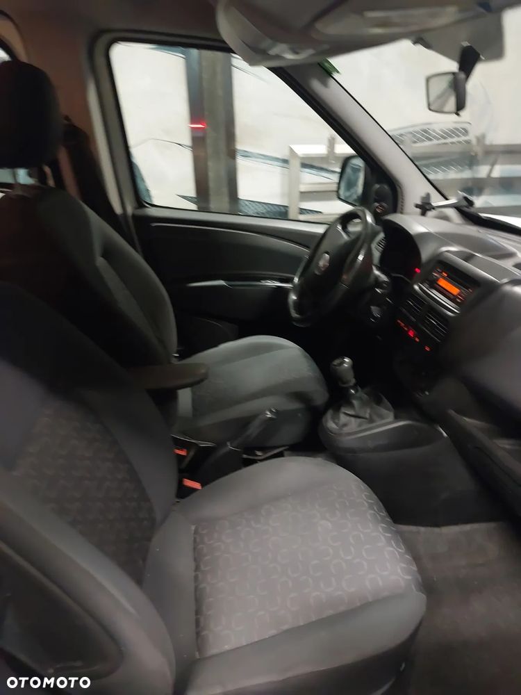 Fiat Doblo 2.0 16V Multijet Emotion - 13