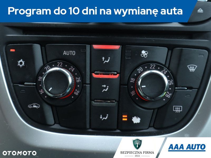 Opel Astra - 20