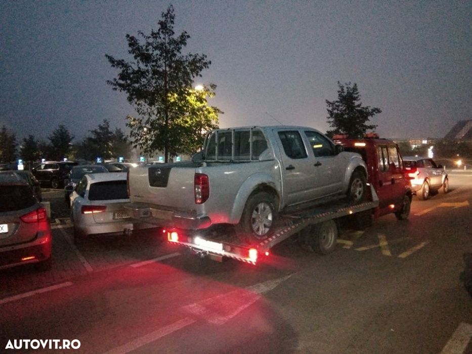 Dezmembrez Nissan NAVARA D40 2.5 diesel an 2006 - 1