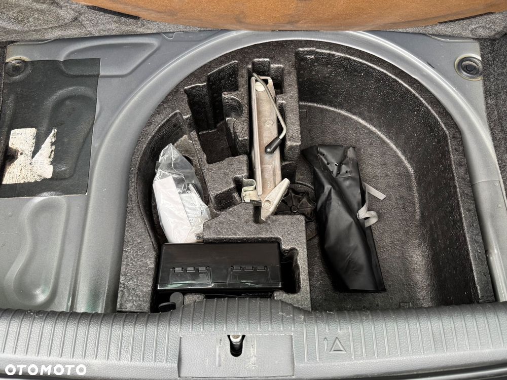 Volkswagen Polo 1.4 Tour - 17