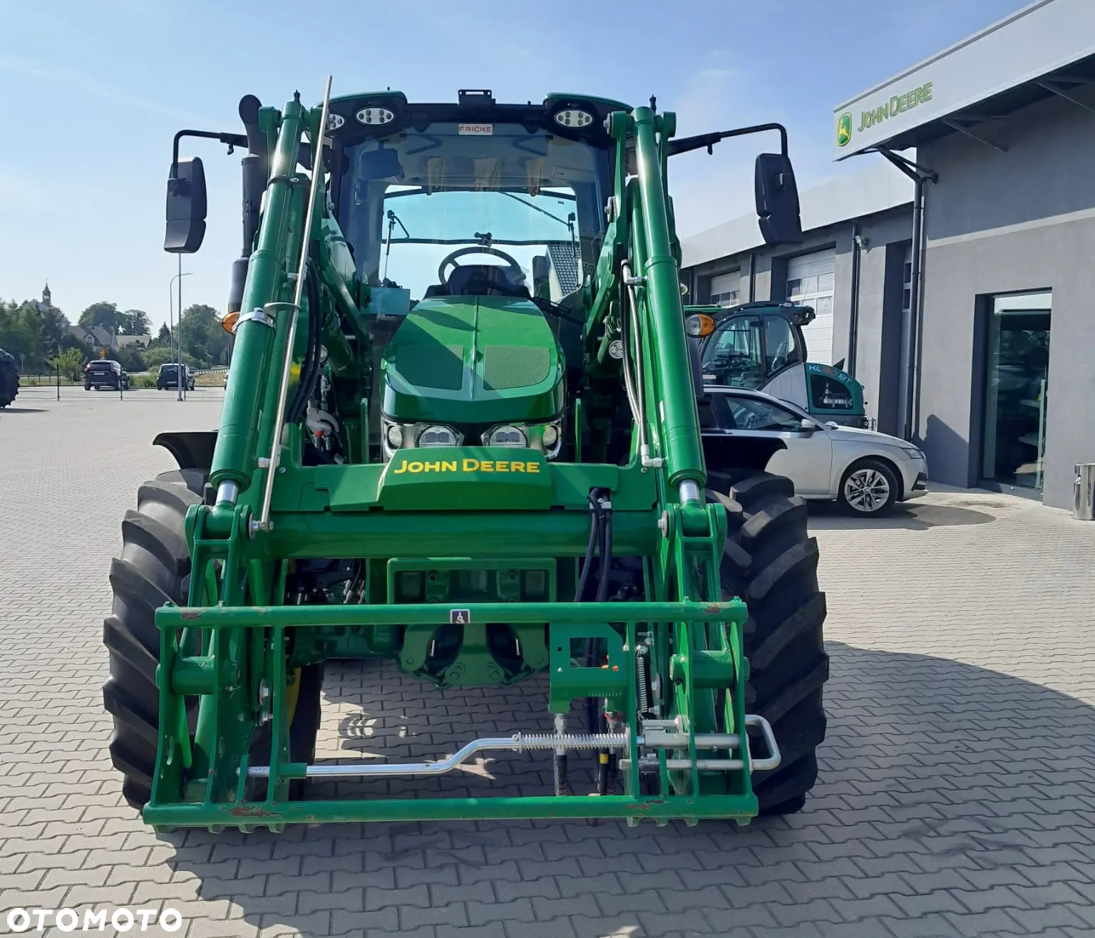 John Deere 6120M - 2