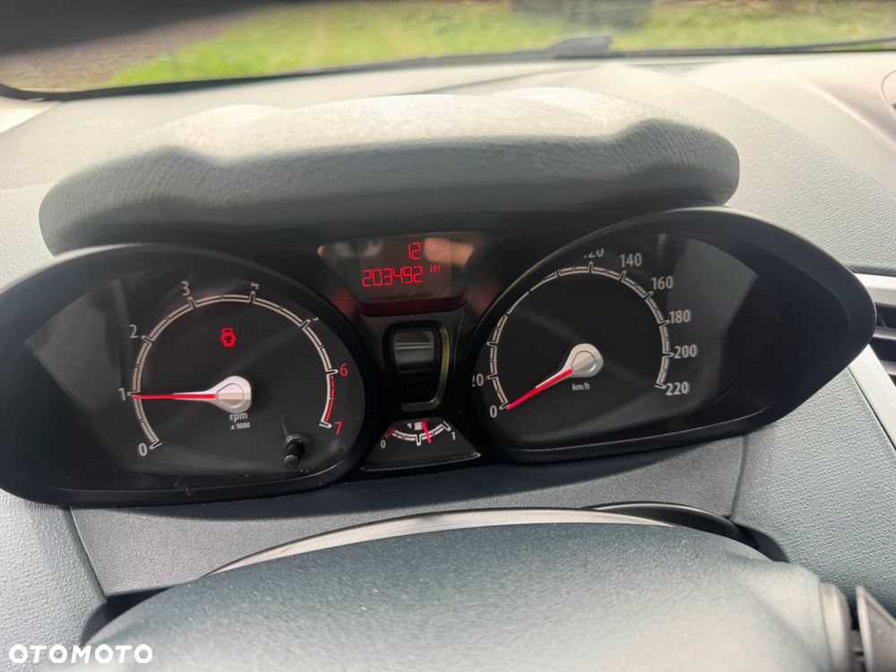 Ford Fiesta 1.25 Champions Edition - 10