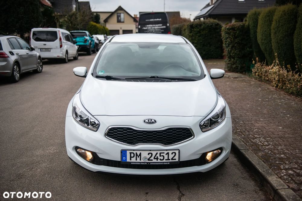 Kia Ceed 1.4 CVVT Vision - 2