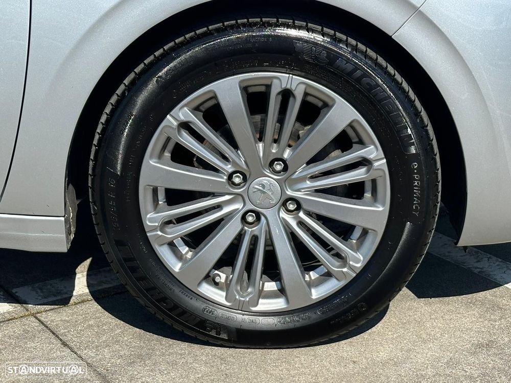 Peugeot 208 1.6 BlueHDi Style - 8