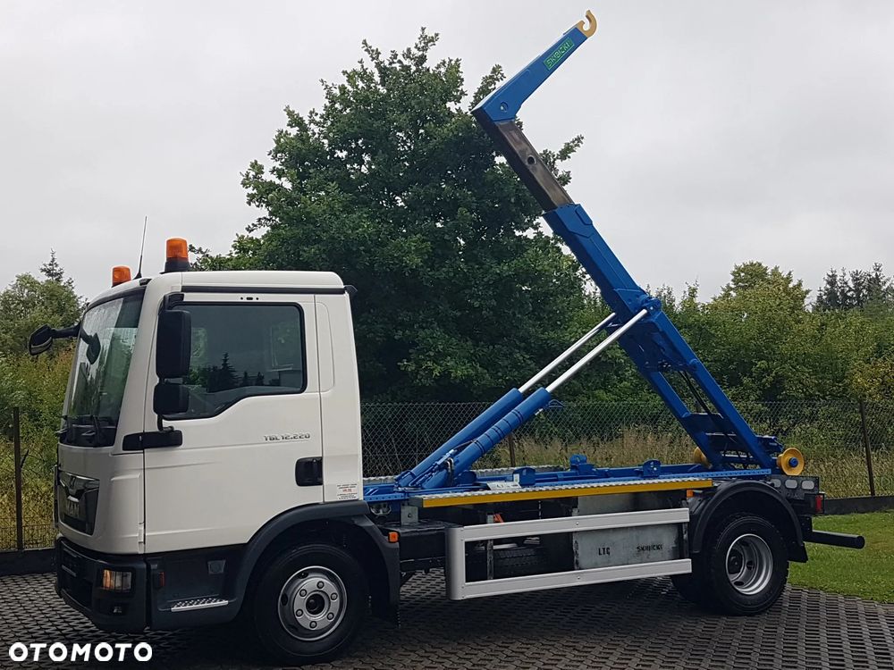 MAN TGL 12.220 HAKOWIEC SKIBICKI 4x2 KLIMA HAKOWIEC DO KONTENERÓW MANUAL 12T POD KONTENERY - 2