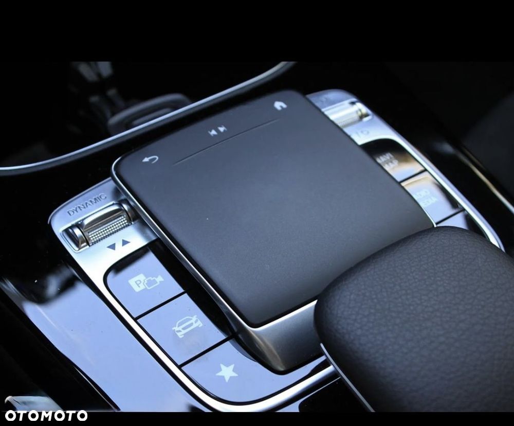 Mercedes-Benz Klasa A 200 AMG Line 7G-DCT - 11
