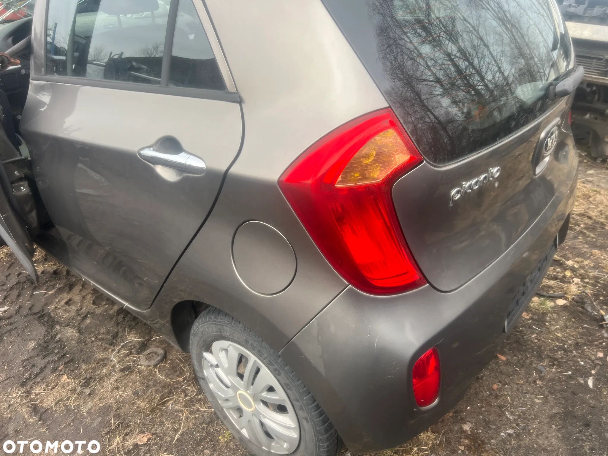 LAMPA TYLNA LEWA KIA PICANTO II - 1