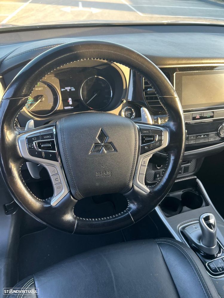 Mitsubishi Outlander - 6