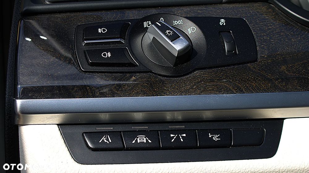 BMW Seria 7 730d xDrive Edition Exclusive - 13